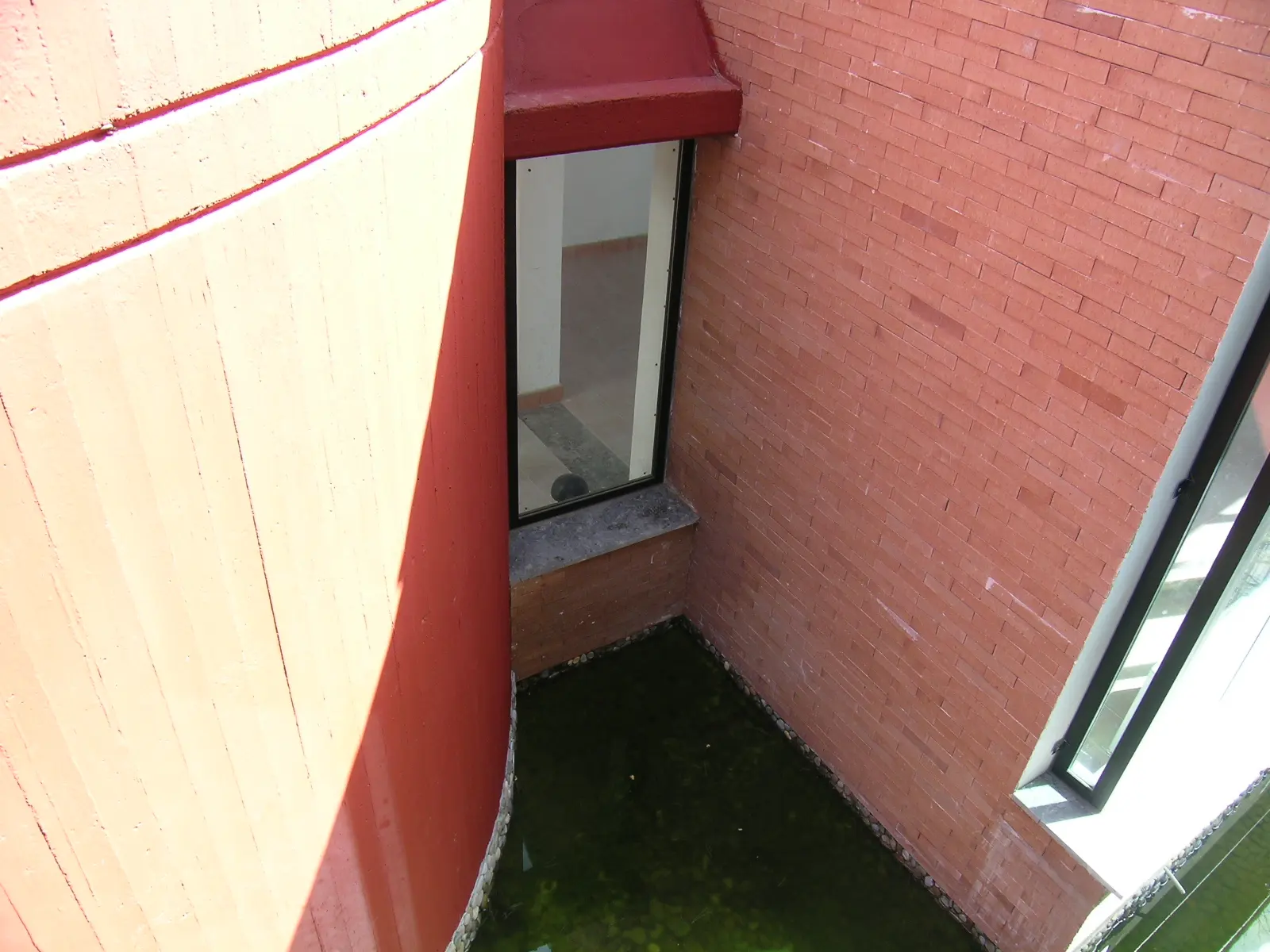 Allestimento interno del Museo di Sciara
